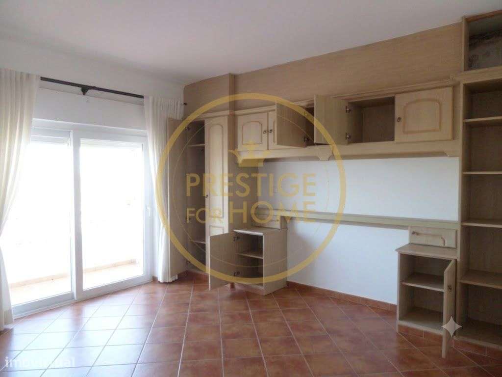 Moradia T3 com Vista Mar Panorâmica, Piscina e 5.000 m² de Terreno – S-20