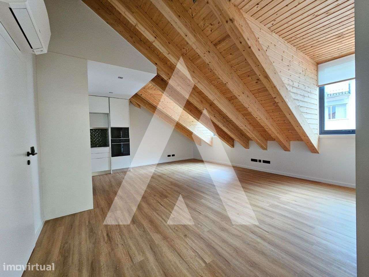 Apartamento T1 localizado no centro da cidade de Aveiro - Grande imagem: 2/12