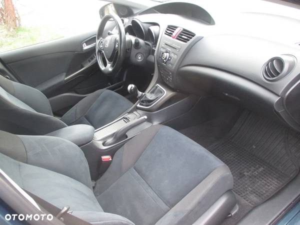 Honda Civic 1.4 i-VTEC Comfort - 25