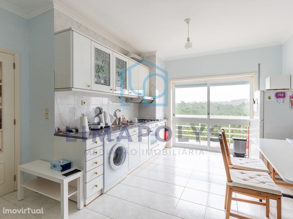 Apartamento T2 mobilado e equipado