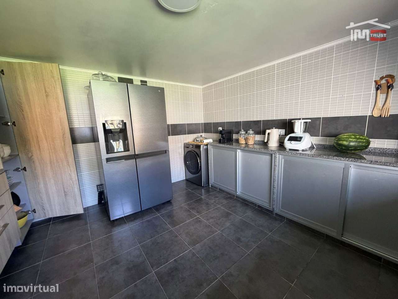 Moradia Isolada T3 + 2 em Palhais, Cozinha Equipada, Amplo Jardim, ...-11