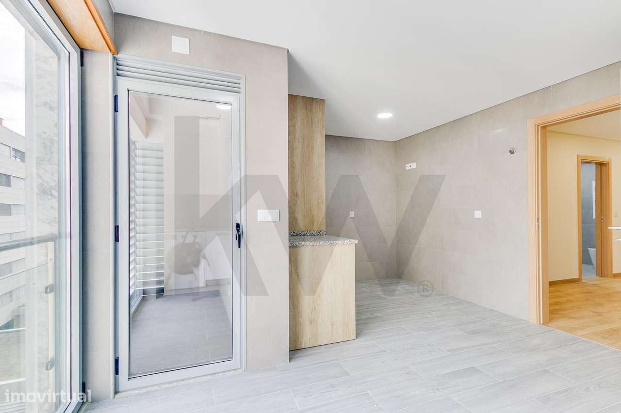 Edifício LUZ 81, com apartamentos T2 e T3 em São Domingos de Benfica,-11