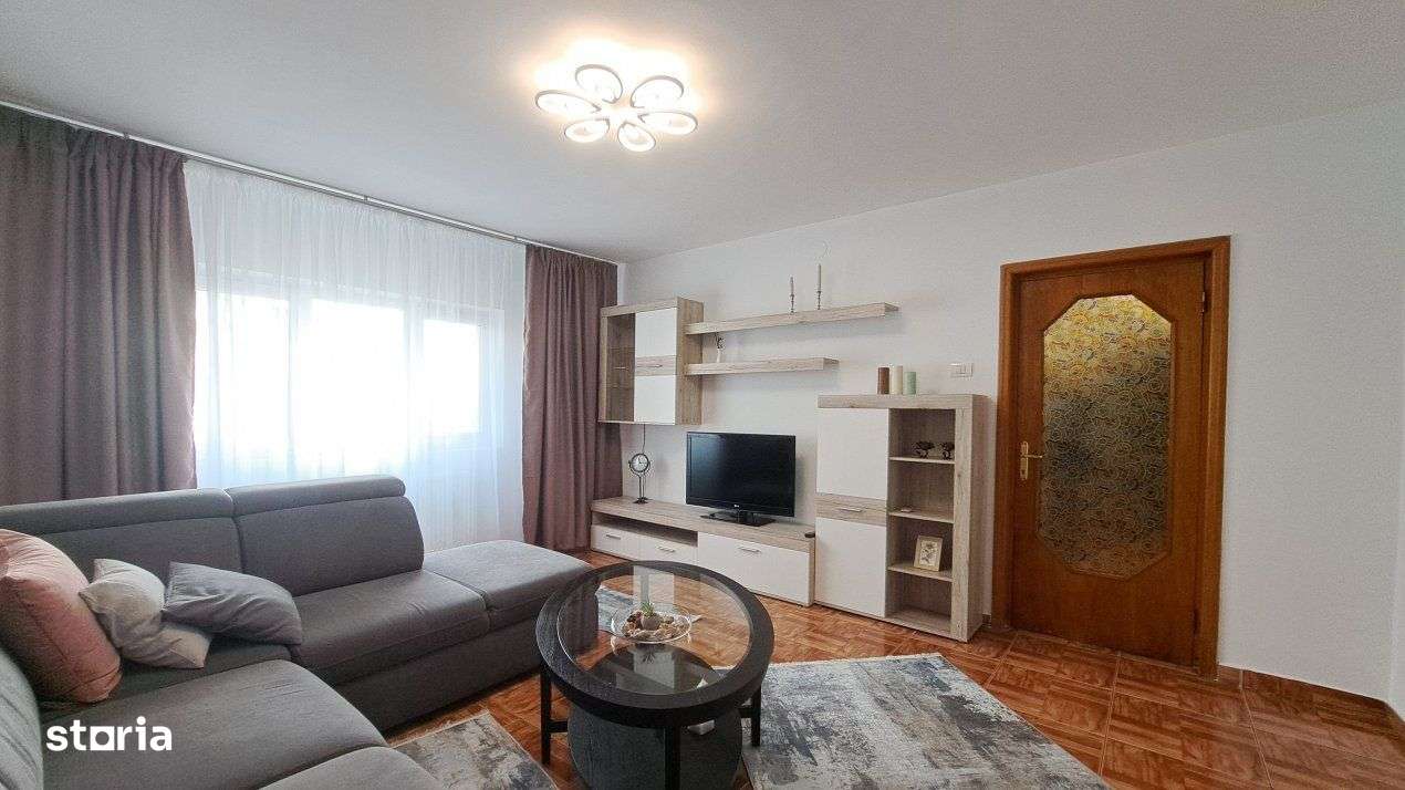 Inchiriere 3 camere Vitan Mall, et. 4 - Imagine principală: 2/9