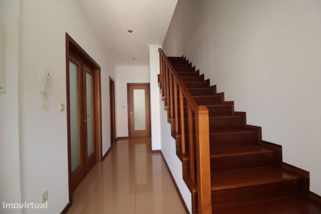 Moradia T3 Lousada| Figueiras | 3 Pisos | NEWS-23