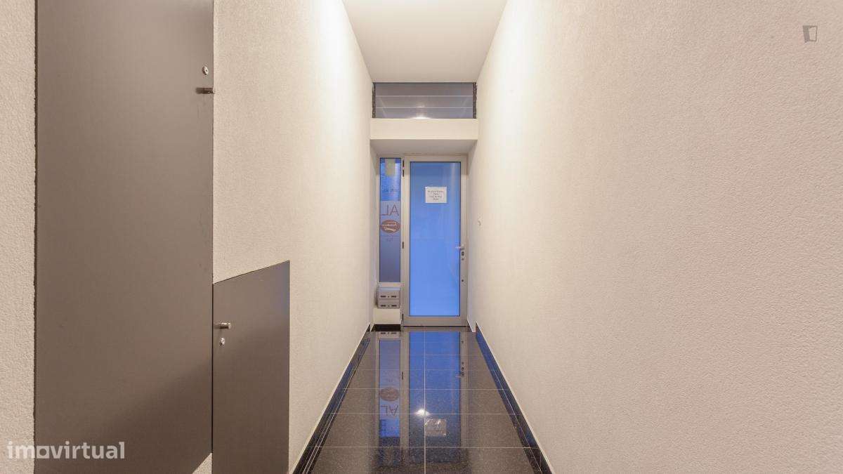 Casa com 1 quartos - localizado em Santo Ildefonso Porto - Grande imagem: 2/10