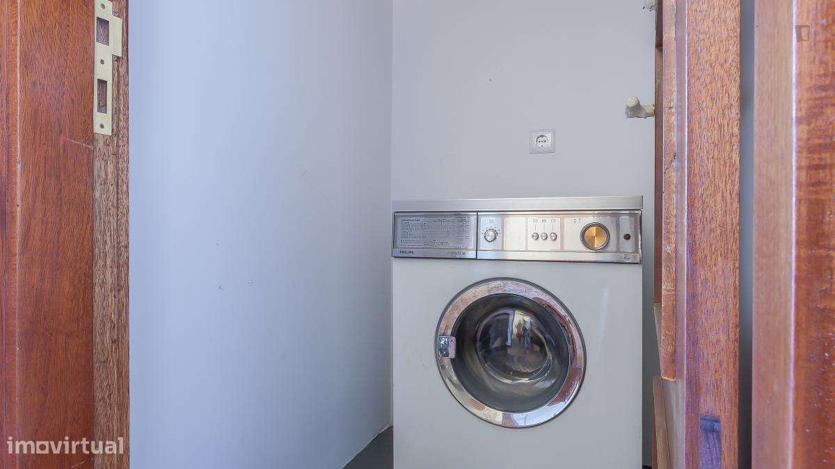 Quarto - localizado em Massarelos Porto - Grande imagem: 3/10