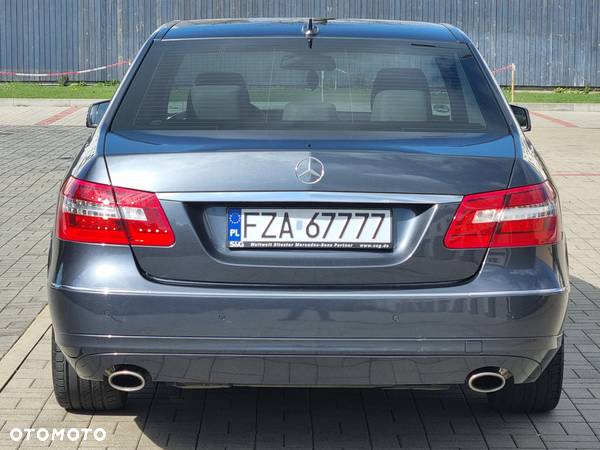 Mercedes-Benz Klasa E 350 CDI BlueEff Avantgarde - 3