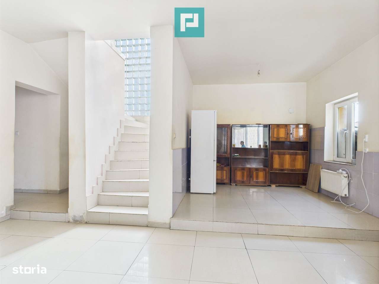 Casă P+E+M în zona Mehala pe arteră principală - Imagine principală: 1/15