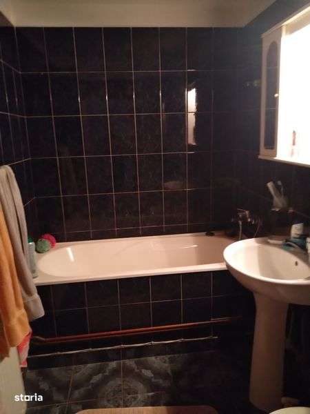 Închiriez apartament - Imagine principală: 4/4
