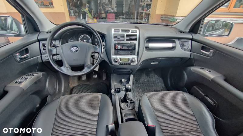 Kia Sportage 2.0 Expedition - 7