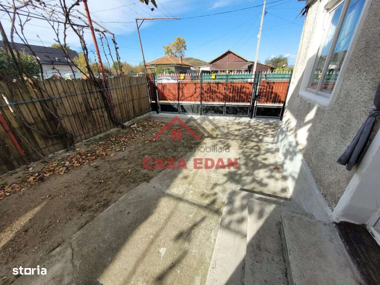 Casa in Magureni Ph 4 camere an 1996 teren 547mp 65.000e - Imagine principală: 4/17