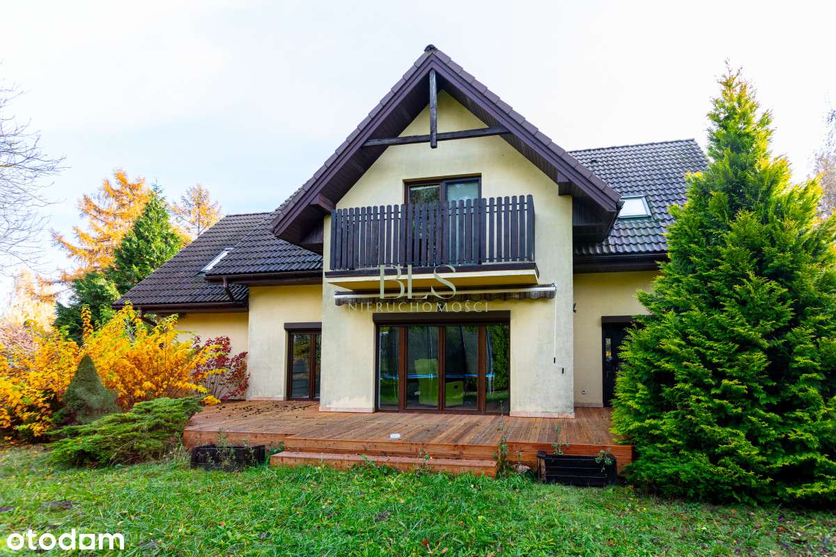 Komfortowy Dom z Pięknym Ogrodem i 5 Sypialniami - Pełny obrazek: 4/20