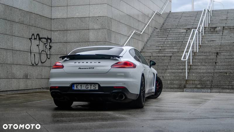 Porsche Panamera GTS - 9