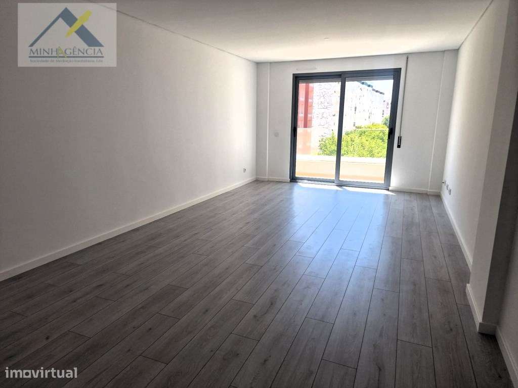 Apartamento T2 Novo com parqueamento para Arrendamento em Setúbal - Grande imagem: 4/21