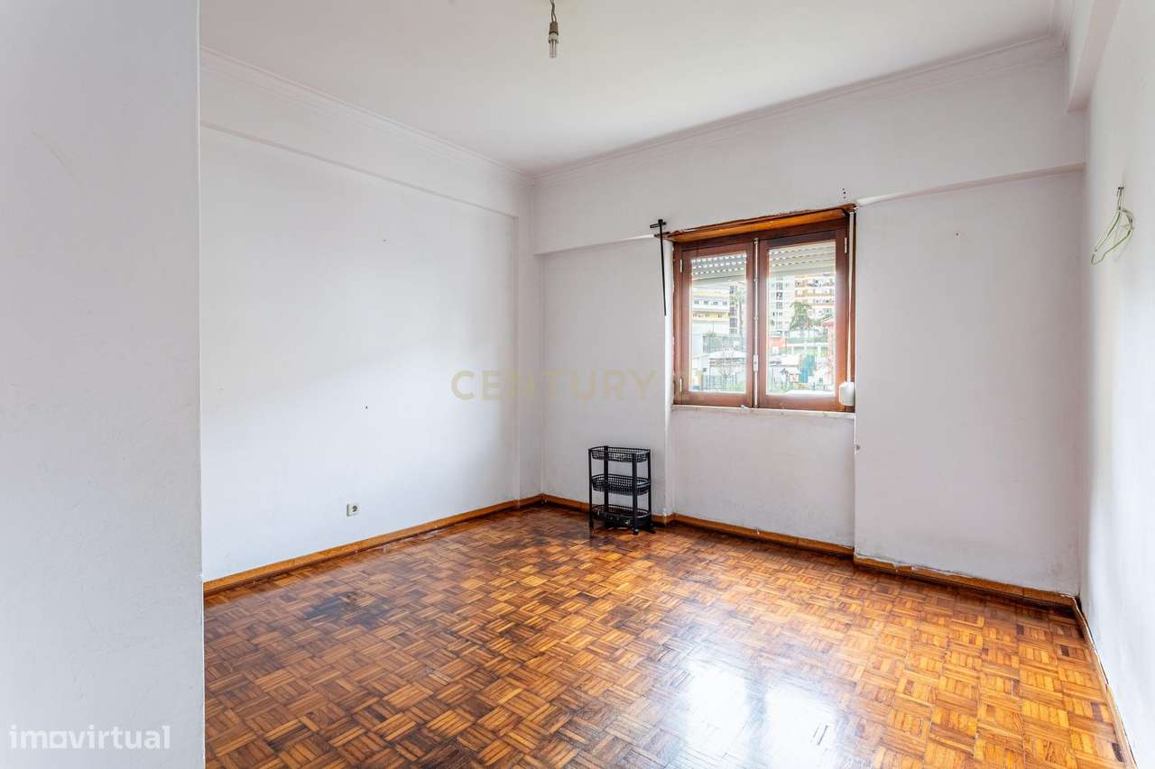 Apartamento T3 para Recuperação em Póvoa de Santo Adrião-8