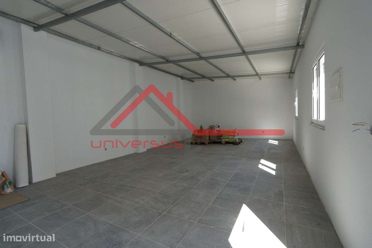 Moradia Nova Geminada V3 com Gargem e Anexo Alto Estanqueiro - Montijo-18