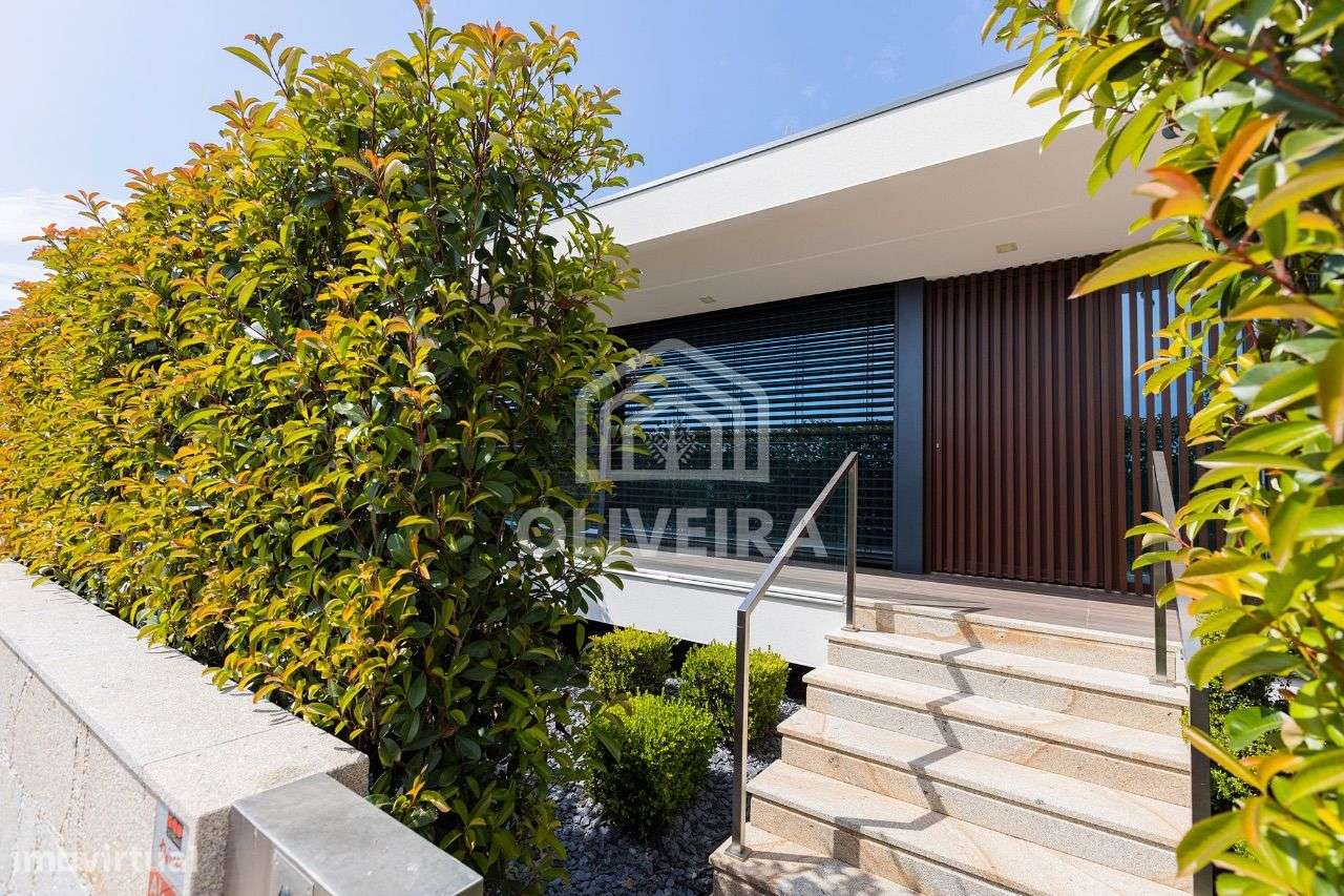 Moradia Térrea de Luxo em Barcelos-51