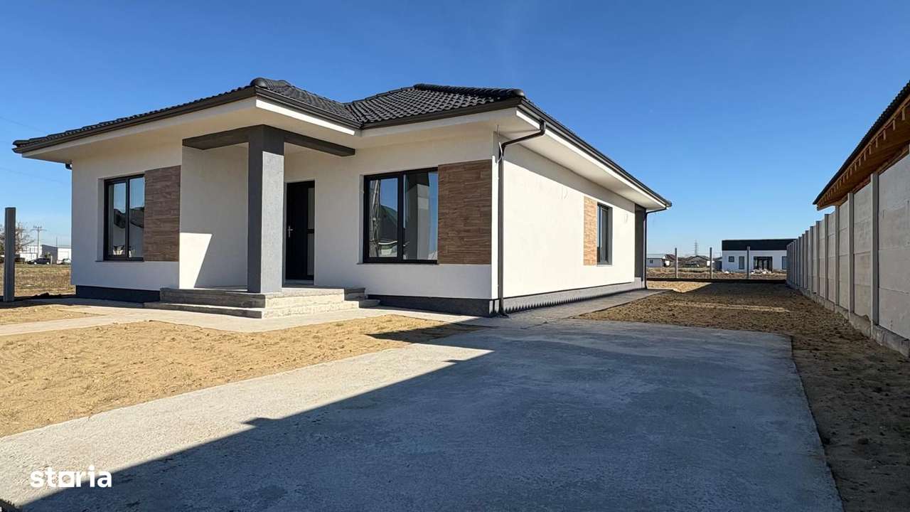 Casa Santandrei, 162 000 E (neg). Comision 0.-4