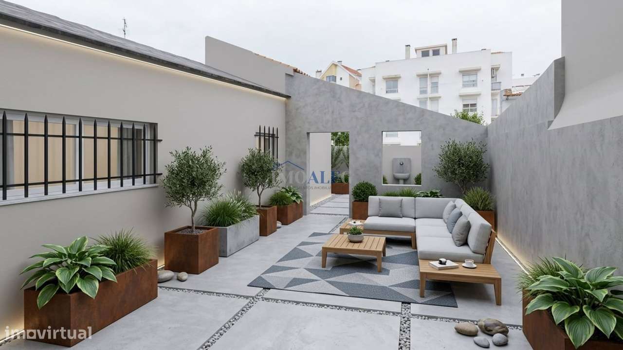 Moradia T3 térrea com quintal Centro Montijo-26