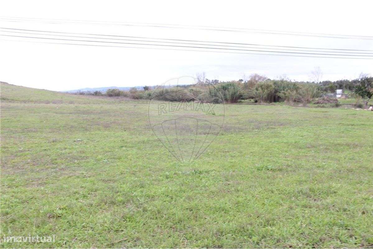 Terreno em zona central da Carapinheira - Grande imagem: 3/17