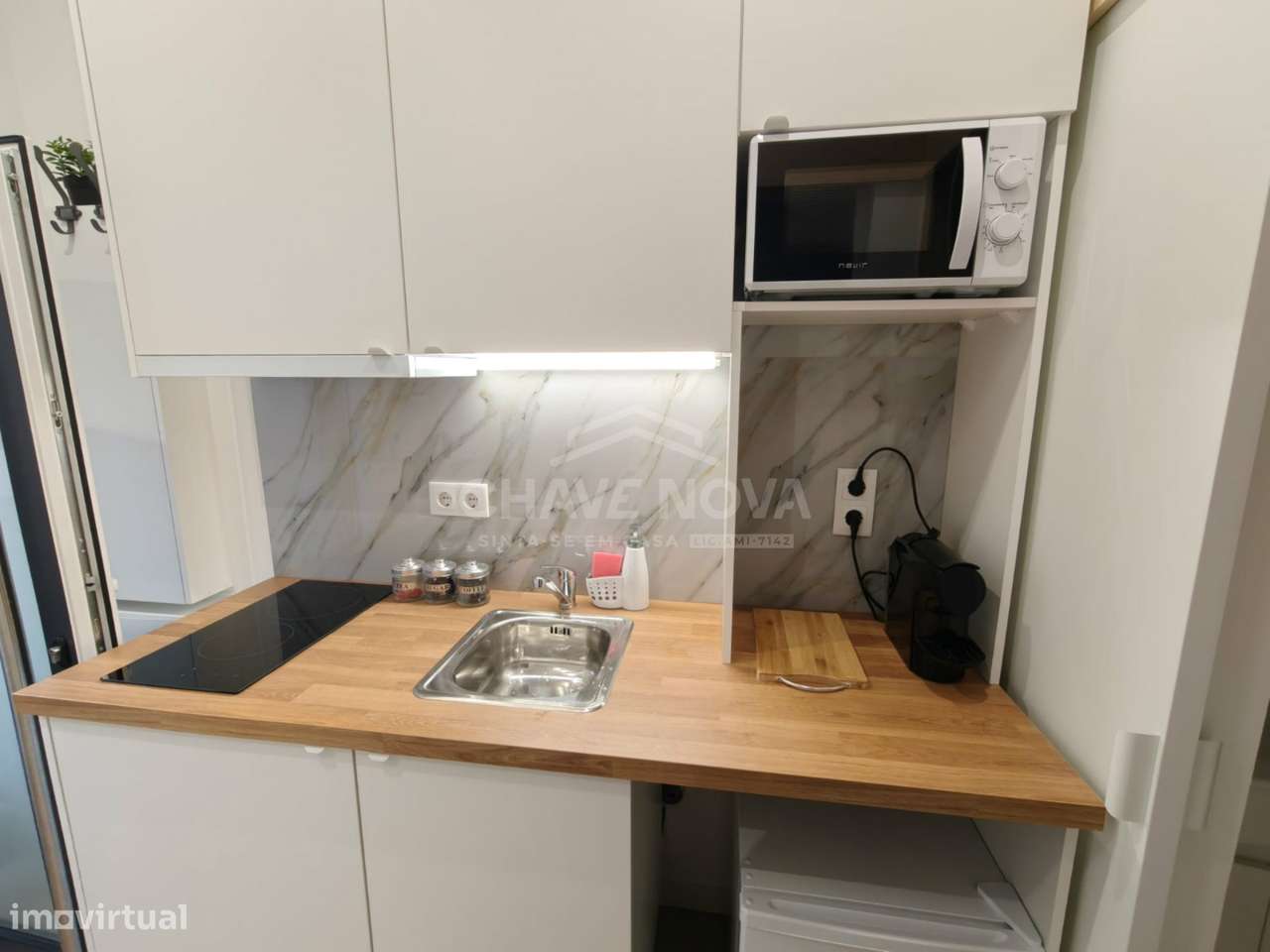 Moradia T1 Renovada mobilada e equipada em Campanha Porto-5