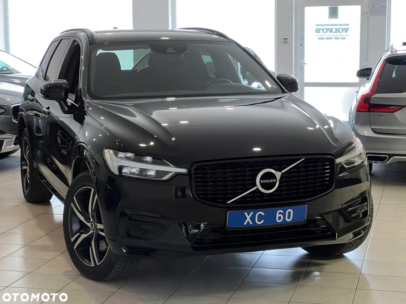 Volvo XC 60 B5 D AWD R-Design - 10