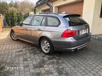 BMW Seria 3 318d - 4