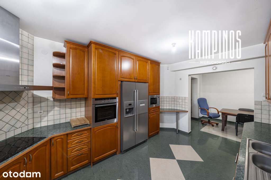 Przestronny dom w dogodnej lokalizacji-13