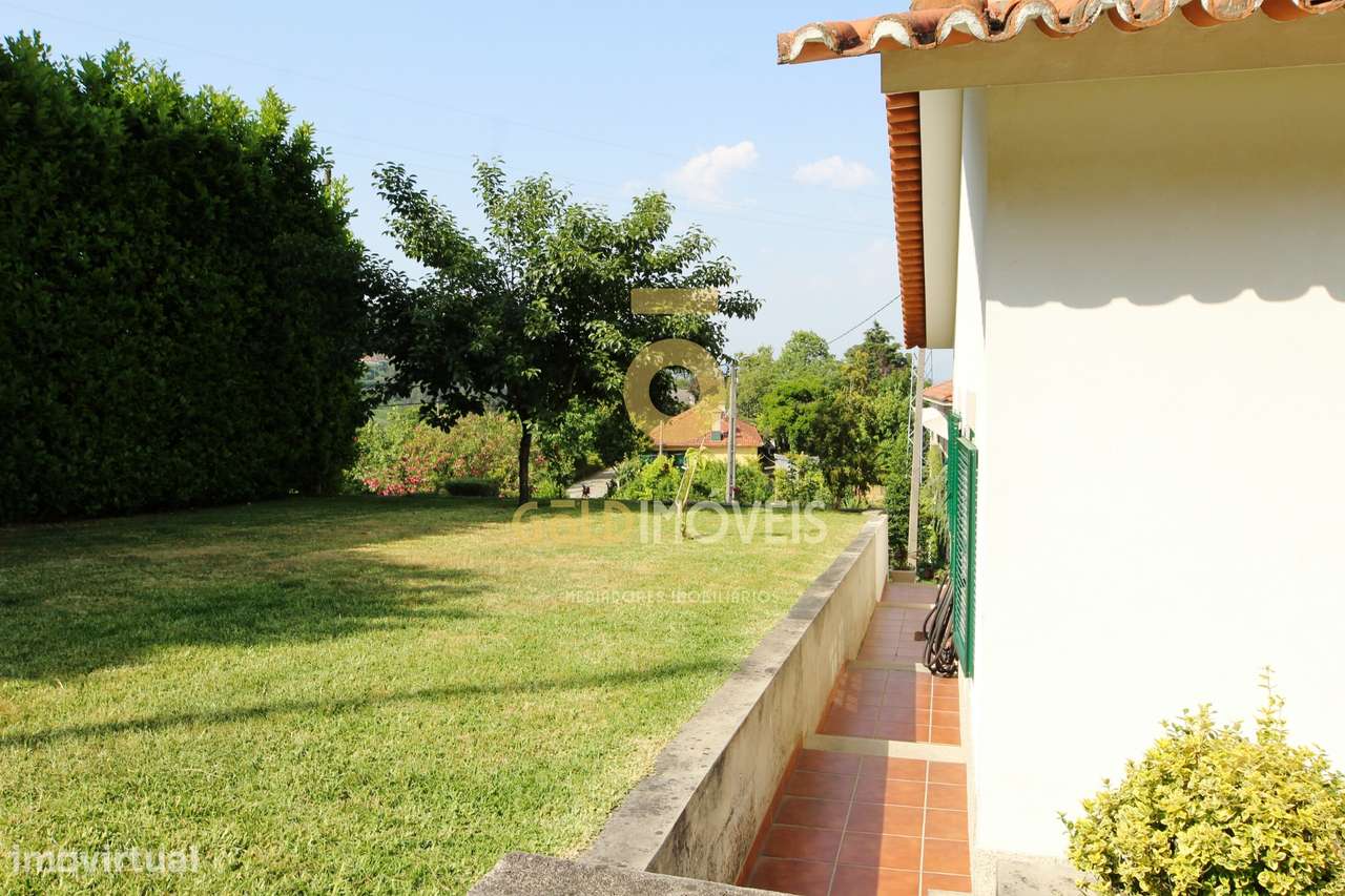 Moradia Isolada T3 em Pidre, Mancelos - Amarante-33