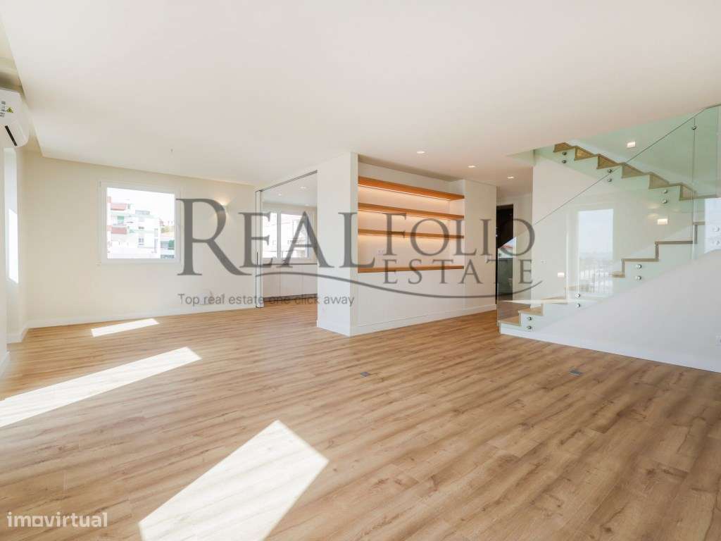 T3 Duplex em condomínio privativo com jardim, piscina e vista mar - Grande imagem: 4/60