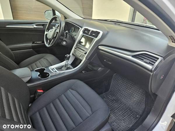 Ford Mondeo 1.5 EcoBoost Trend - 16