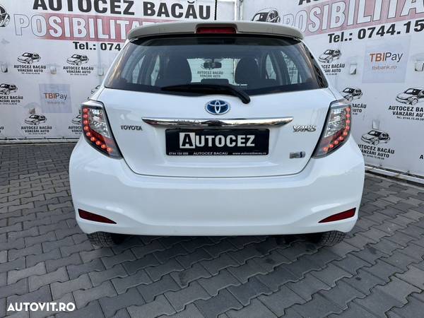 Toyota Yaris Hybrid 1.5 VVT-i Club - 5