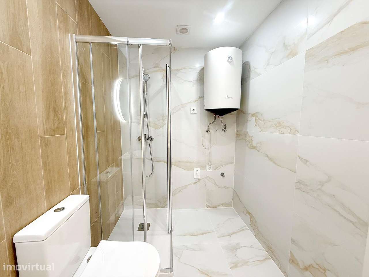 T2 remodelado c/ varanda e vista rio!-11