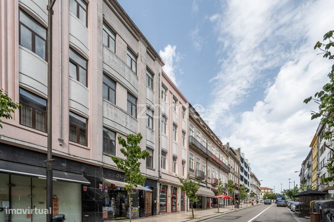 Apartamento T2 para Venda – Junto ao Coliseu do Porto-16