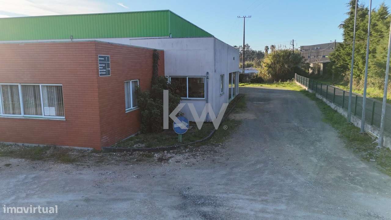 Armazém/Oficina com Espaço Comercial e Escritório em Cantanhede - Grande imagem: 4/13