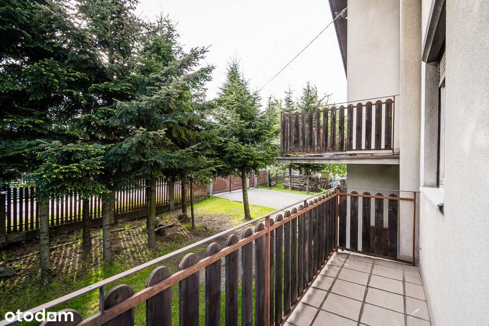 Dom jednorodzinny z ogrodem i garażem na granicy Krakowa i Wieliczki-8