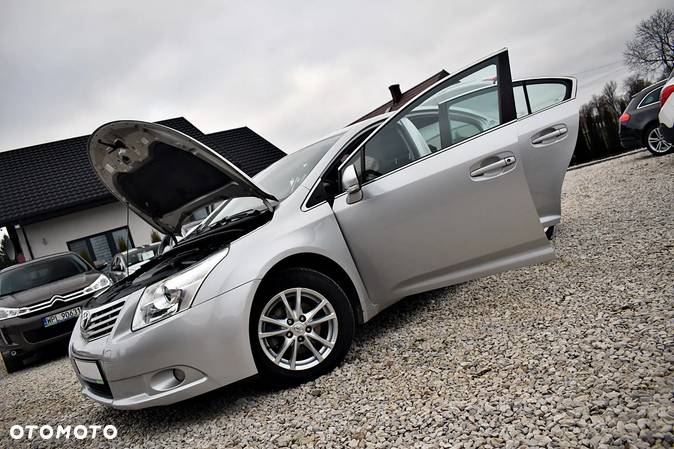 Toyota Avensis 2.0 D-4D Sol - 12