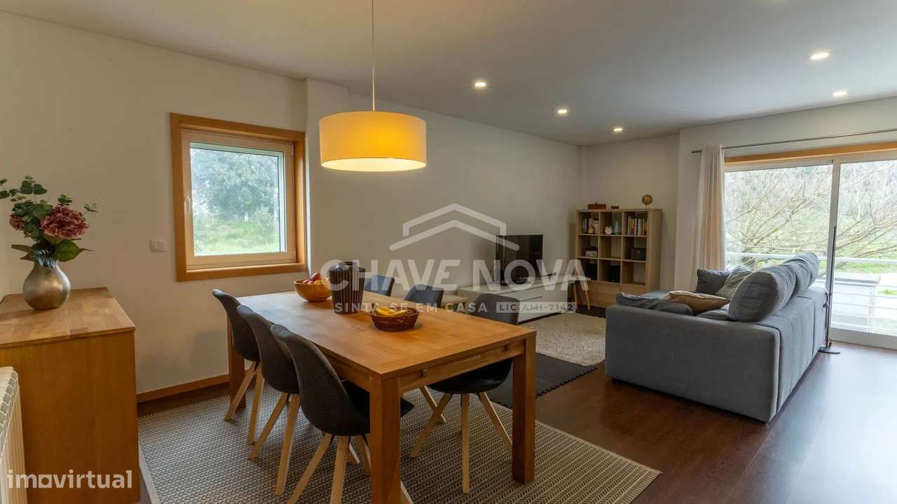 APARTAMENTO T2 - VILAR DE PARAÍSO - Grande imagem: 5/26