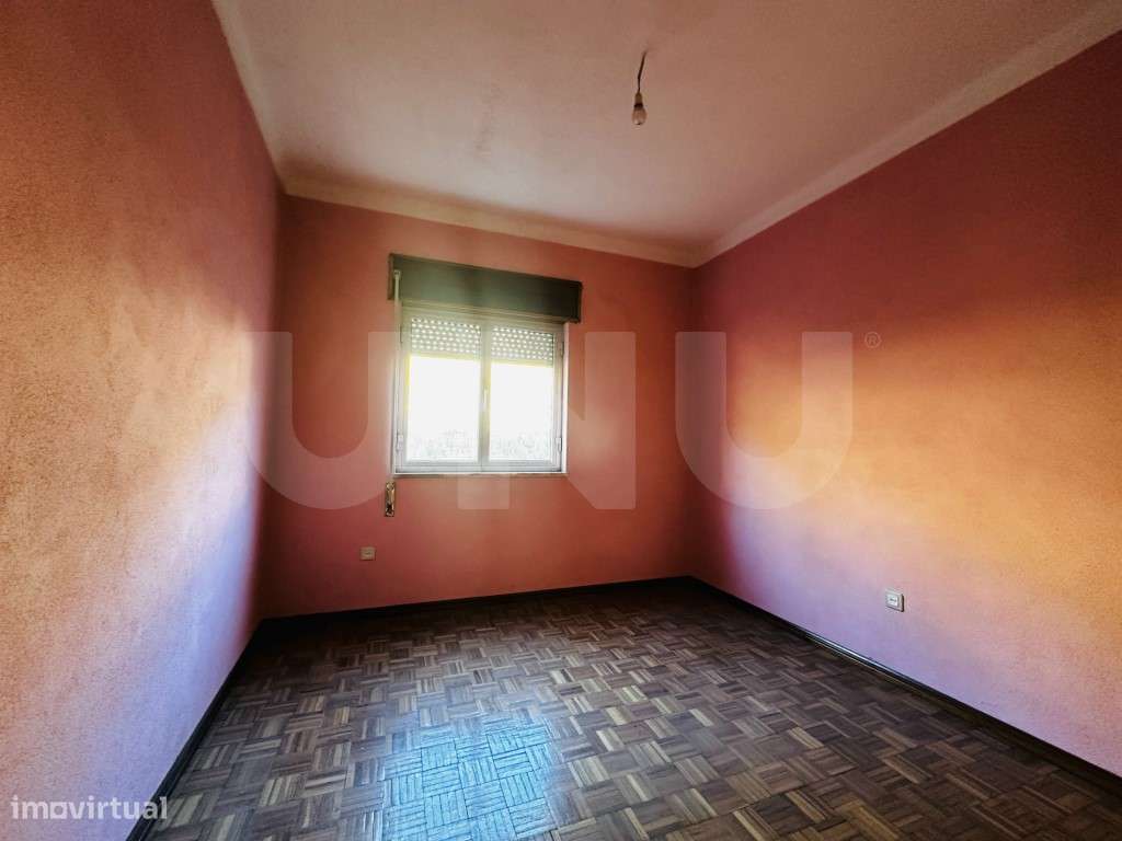 Moradia Espaçosa com Terreno e Potencial de Investimento - Atalaia,...-16