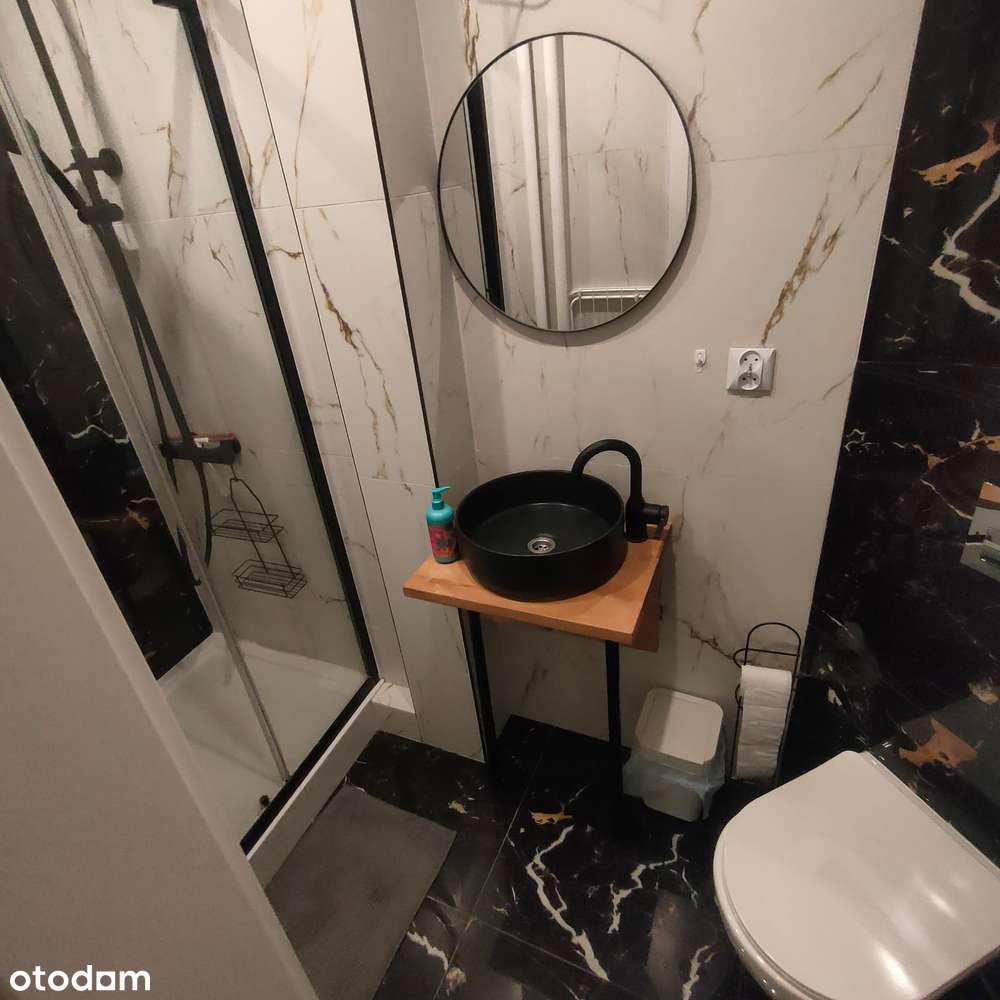 Kawalerka ścisłe Centrum/przy stacji metra M1 i M2/cicho i komfortowo - Pełny obrazek: 3/9