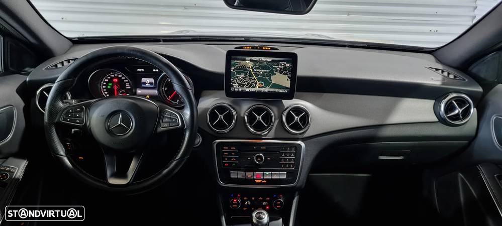 Mercedes-Benz GLA 180 d Urban - 8