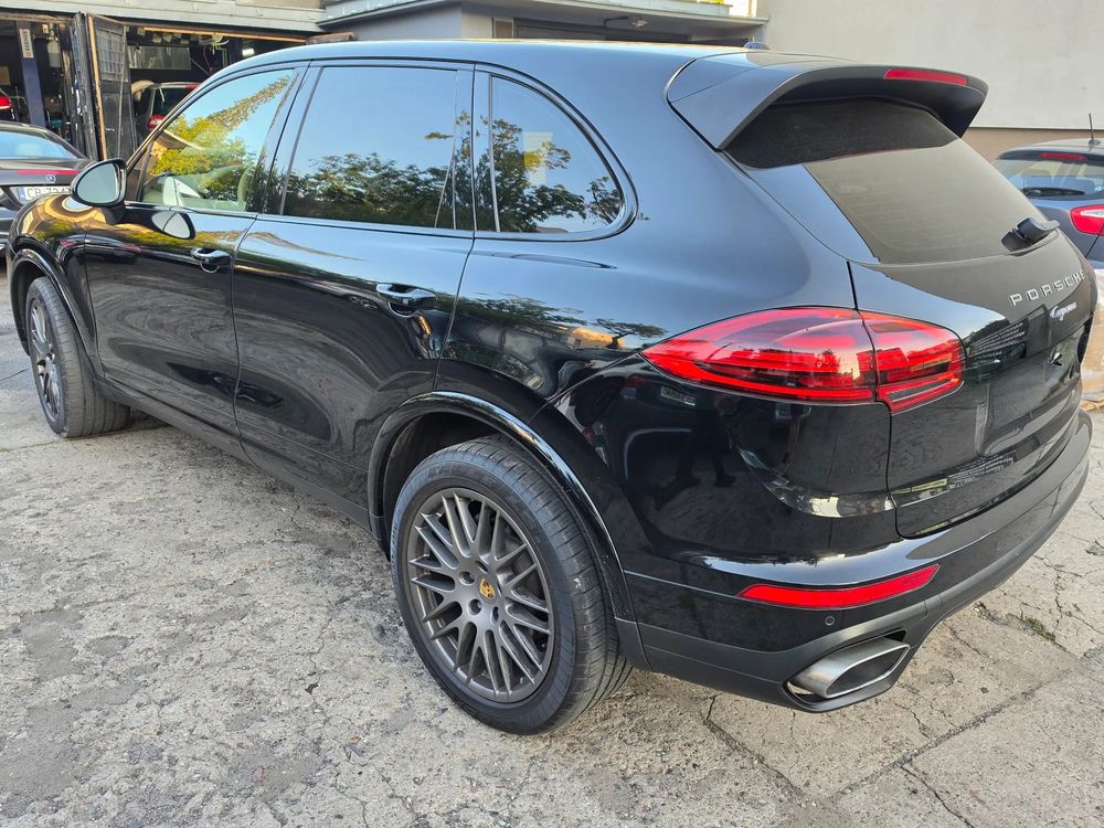 Porsche Cayenne II (2010-2017) Platinum Edition 2016