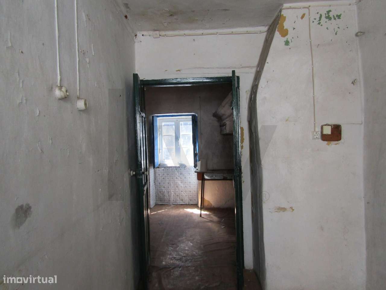 Edifício de habitação e comercio - Grande imagem: 4/43