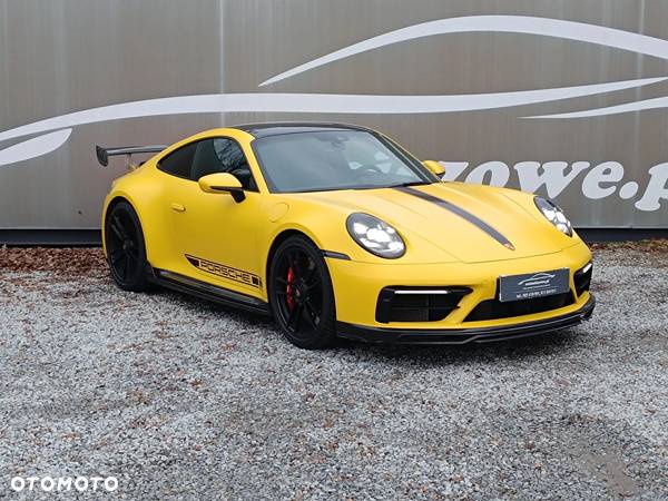 Porsche 911 Carrera 4 GTS - 6