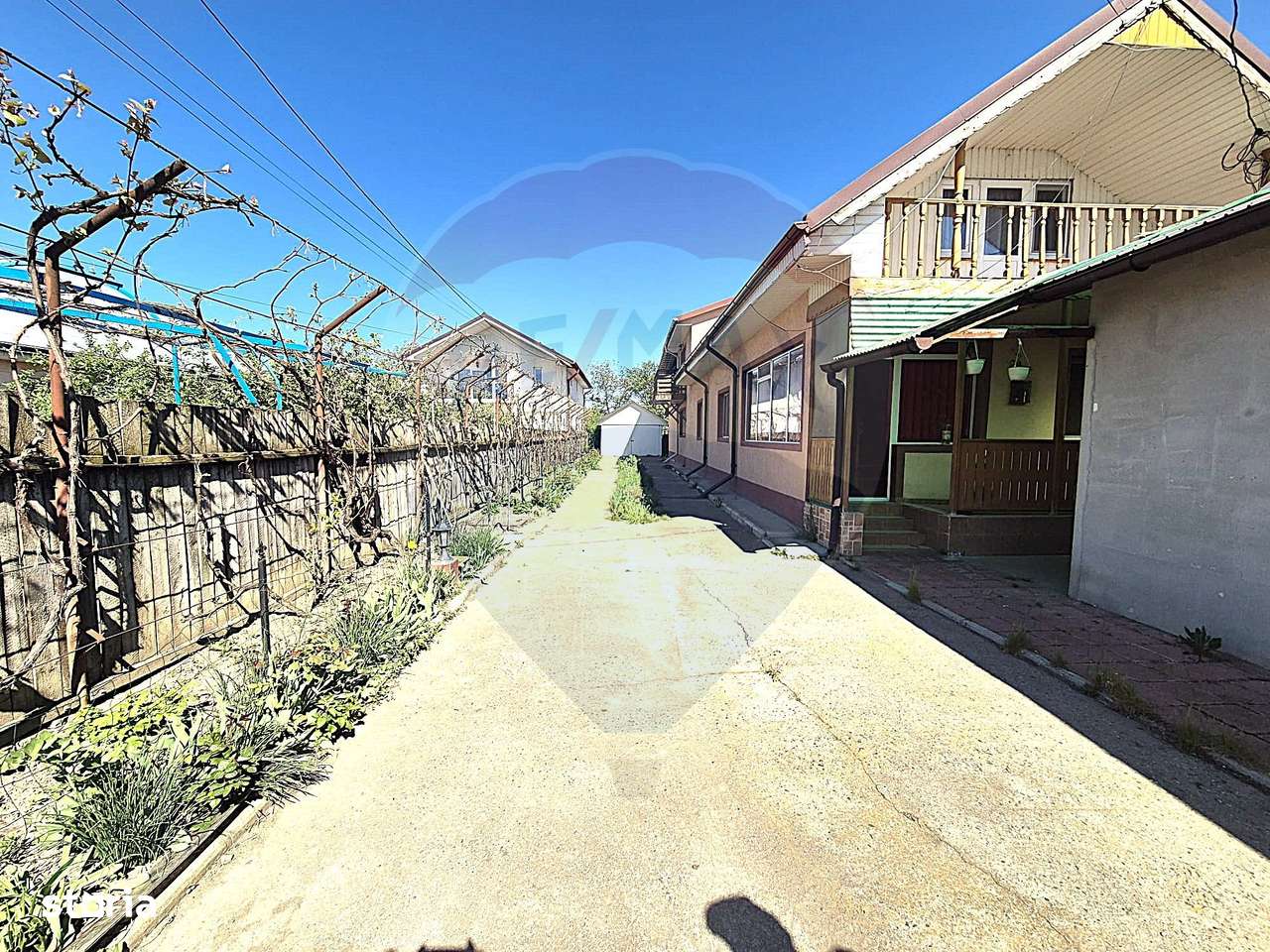 Casă / Vilă de vanzare in Serbanesti-19