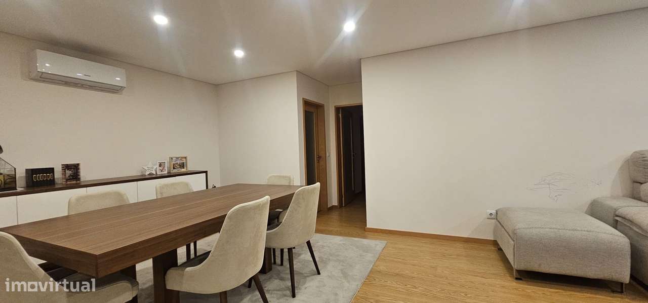 Apartamento Moderno T3 em Cesar-5