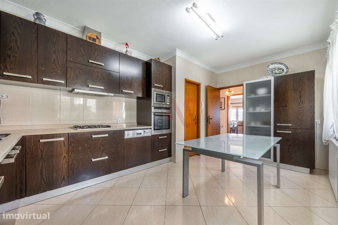 Moradia T5 com Vista Deslumbrante sobre a Cidade de Vizela-22