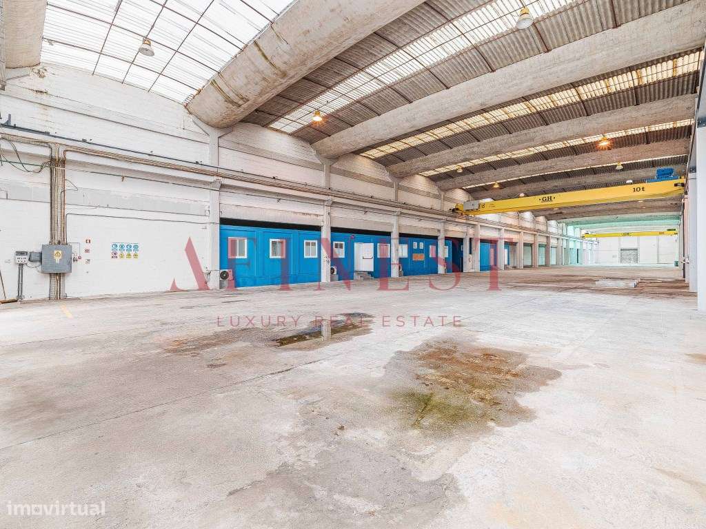 Armazém industrial com 2.550 m², na Quinta da Beloura, em parque fe... - Grande imagem: 4/22