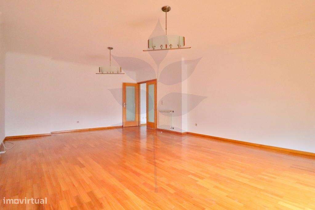 Apartamento T3 - Gualtar - Cozinha Totalmente Equipada-7