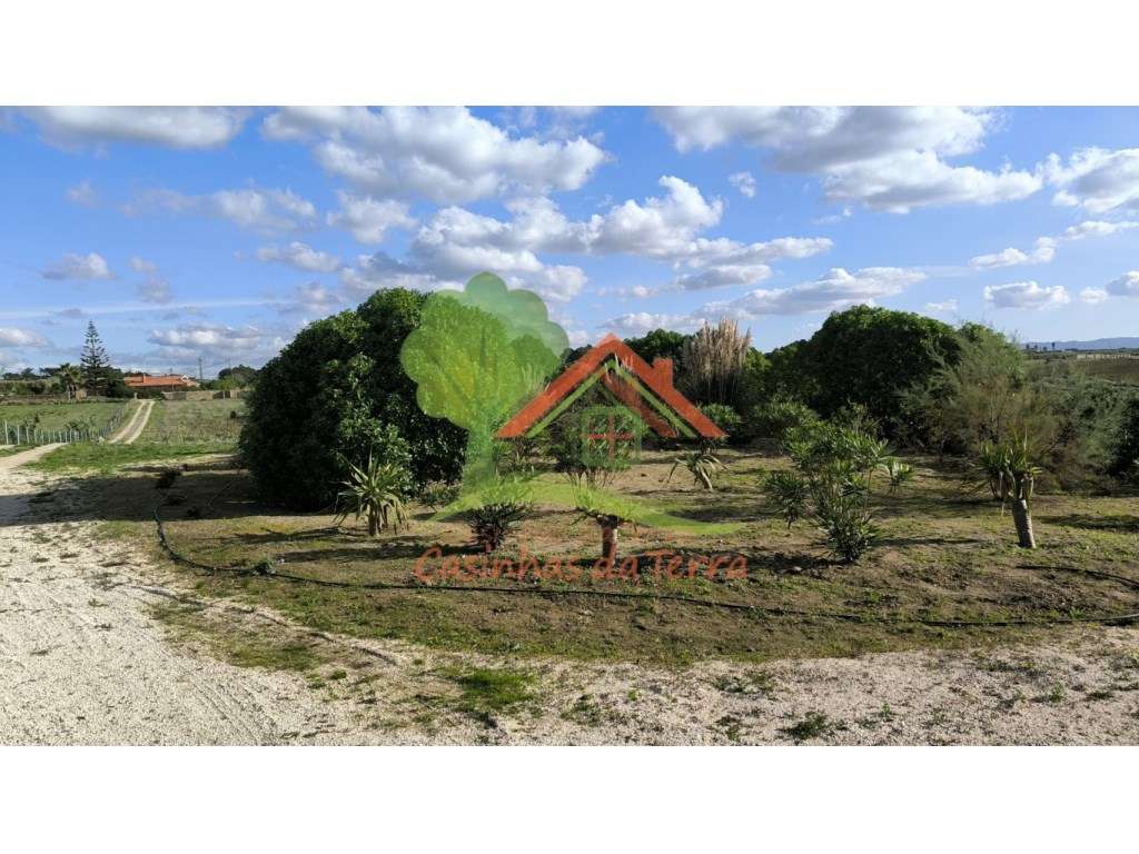 Terreno rústico com vista de mar e casa-29